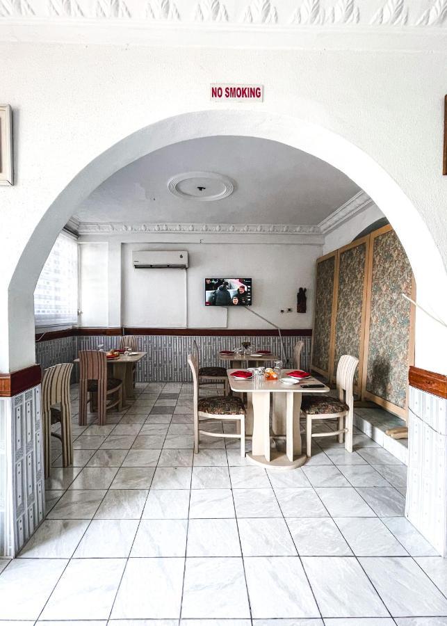 Hill View Hotel Mccarthy Hills Botianaw Zewnętrze zdjęcie