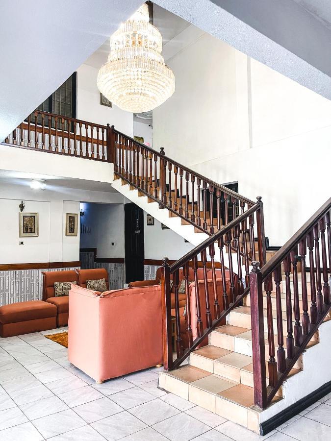 Hill View Hotel Mccarthy Hills Botianaw Zewnętrze zdjęcie