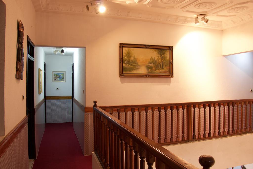 Hill View Hotel Mccarthy Hills Botianaw Zewnętrze zdjęcie